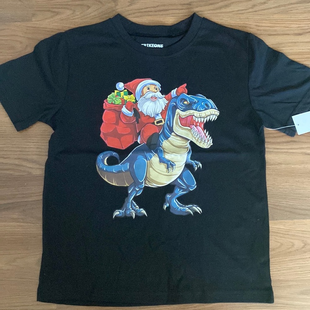 🚨2/$15. Brand New. Santa Dino shirt. Size Large
